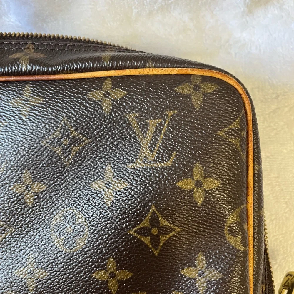 Louis Vuitton Monogram Briefcase with Leather Accents - Picture 15 of 16